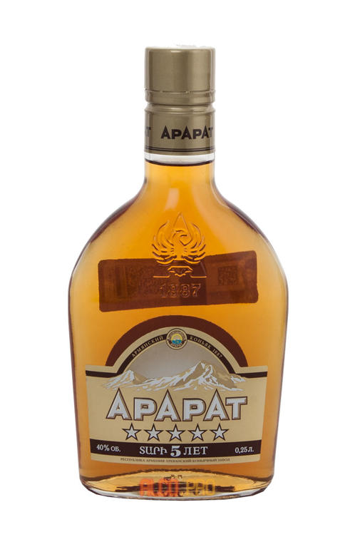 Ararat 5 years 0.25l Коньяк Арарат выдержка 5 лет 0.25л Ararat 5 years 0.25l Коньяк Арарат выдержка 5 лет 0.25л