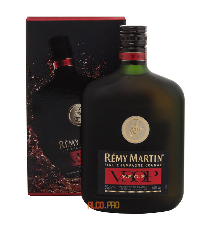 Remy Martin VSOP 0,5l Коньяк Реми Мартан ВСОП 0,5л. фляжка в п/у Remy Martin VSOP 0,5l Коньяк Реми Мартан ВСОП 0,5л. фляжка в п/у