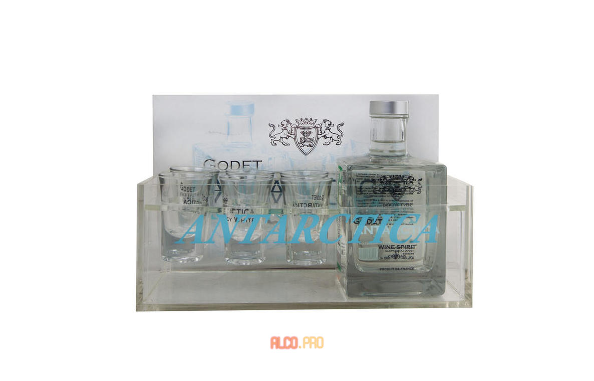 Godet Antarctica коньяк Годе Антарктика в п/у + 6 стопок Godet Antarctica коньяк Годе Антарктика в п/у + 6 стопок